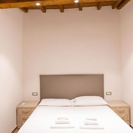 Cozy And Charmin 3Br Apartment Steps By Duomo 피렌체 외부 사진