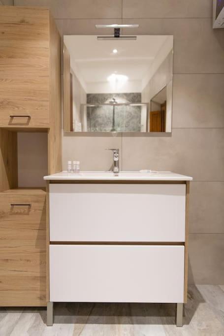 Cozy And Charmin 3Br Apartment Steps By Duomo 피렌체 외부 사진