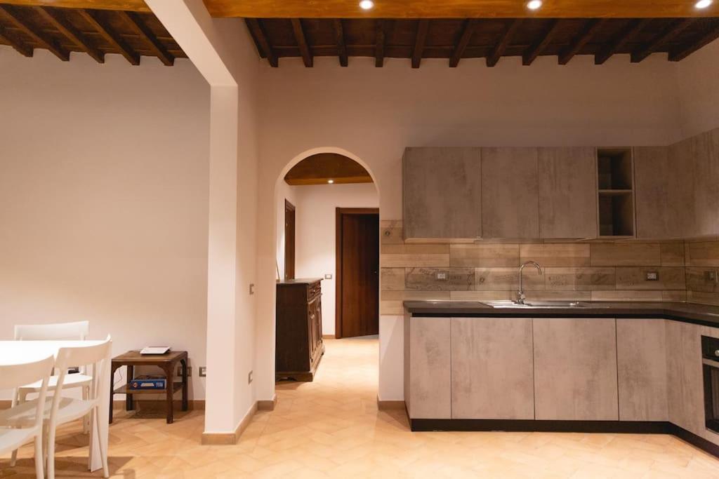 Cozy And Charmin 3Br Apartment Steps By Duomo 피렌체 외부 사진